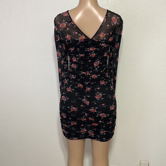 Zara Floral Dress - Picture 3 of 5